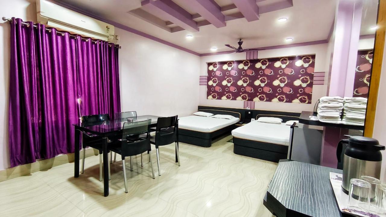 Hotel Samrat Baharampur Eksteriør bilde