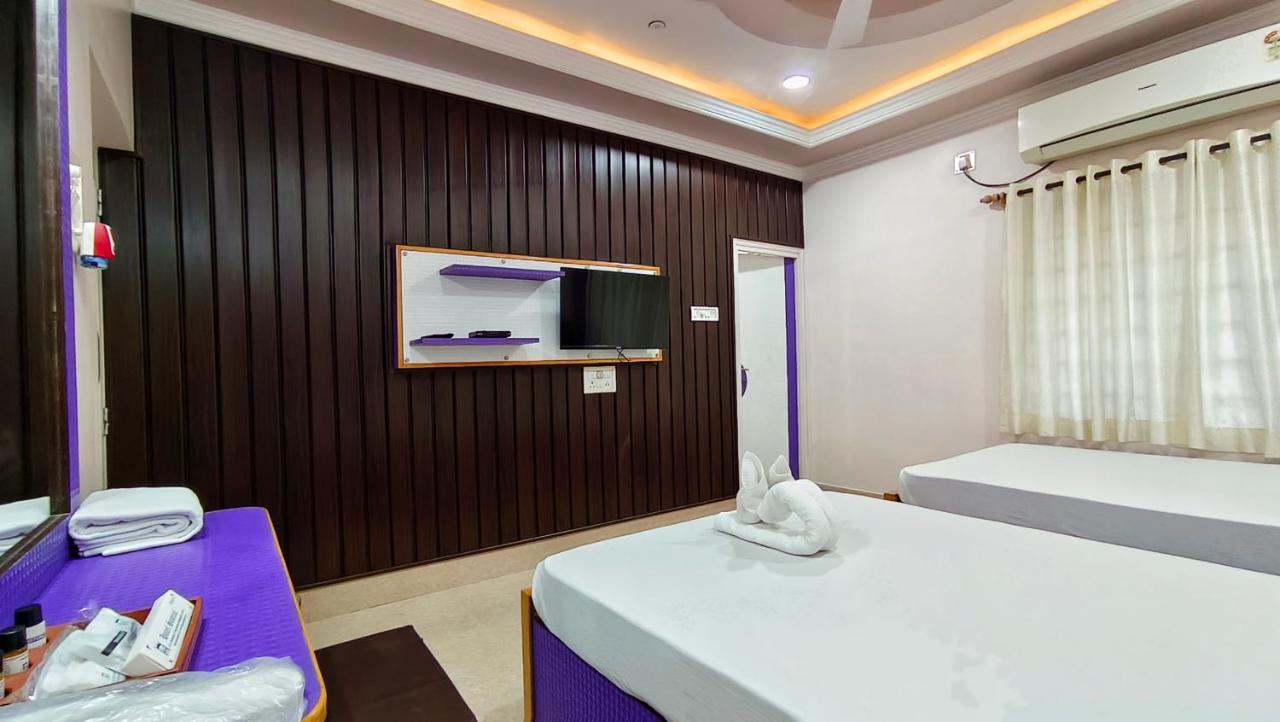 Hotel Samrat Baharampur Eksteriør bilde