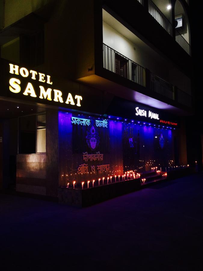 Hotel Samrat Baharampur Eksteriør bilde